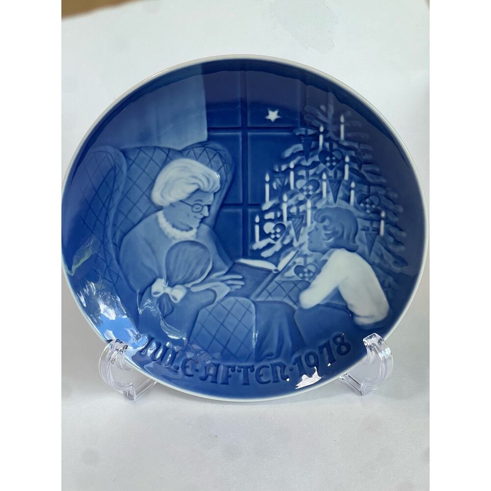 1978 A Christmas Tale Copenhagen Porcelain signed plate grandma kids